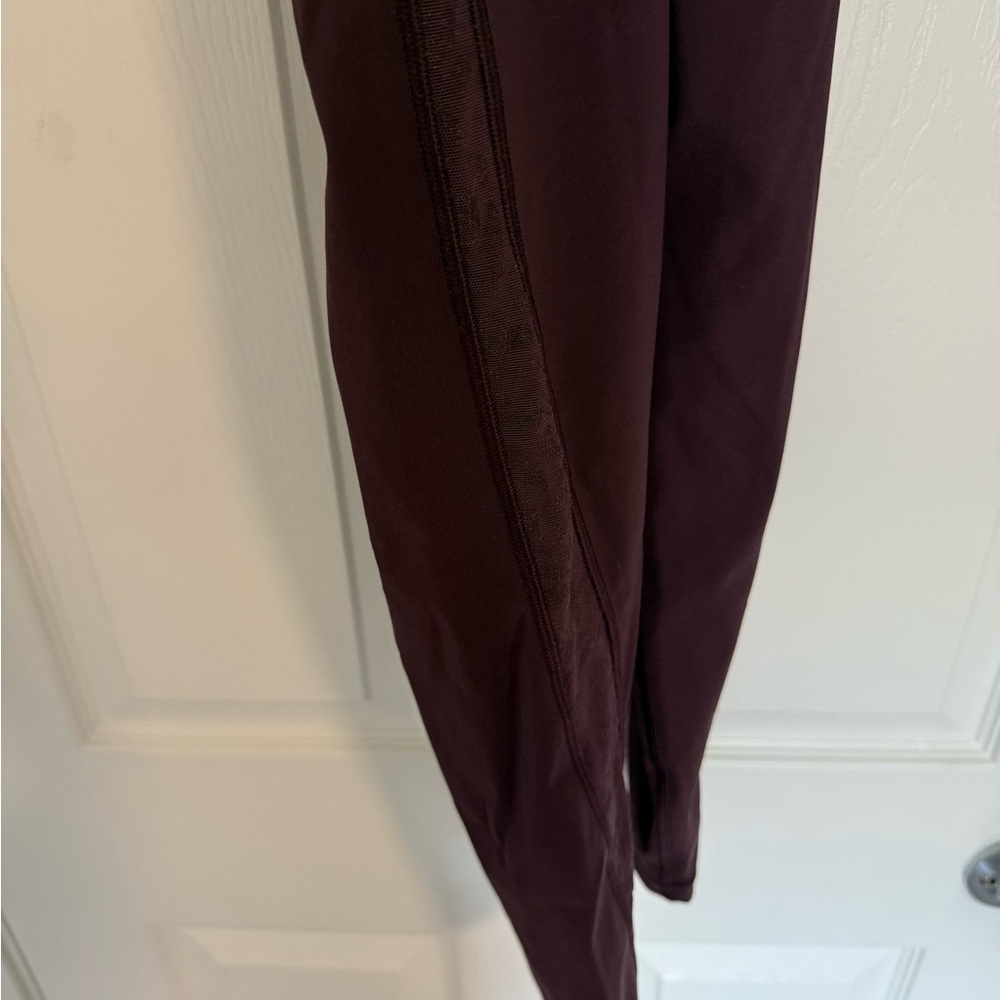 Lululemon high rise leggings - lace on the sides - Picture 6 of 9